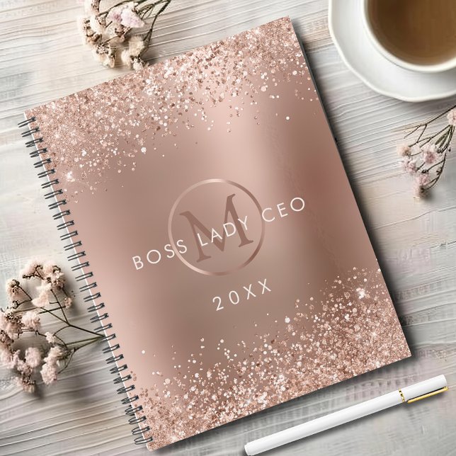 Agenda Rosa Purpurina de Oro Jefe Lady CEO Monograma (Rose Gold Glitter Boss Lady CEO Monogram Annual Planner)
