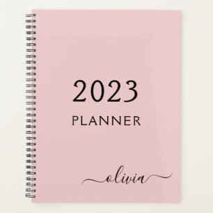 Agenda Rubor 2022 Pink Girly Script Monograma Nombre mode