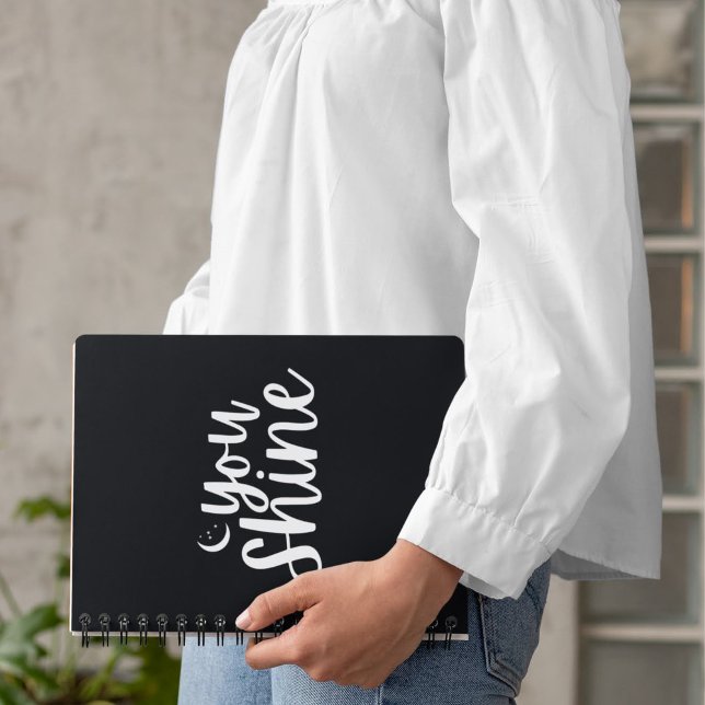 Agenda Shine Planner (Empower yourself with this fun, "You shine" planner! )