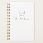 Agenda Simple clásico Monograma Wreath Elegante<br><div class="desc">Clásico planificador en blanco y negro con un diseño sencillo con su monograma dentro de una corona / escudo junto con su nombre en un guión elegante / caligrafía. Un diseño femenino y jovial,  ideal para el uso personal o para el propietario de una pequeña empresa.</div>