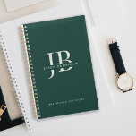 Agenda Simple Classic Professional Monograma Green<br><div class="desc">Un diseño elegante de plantilla de texto para personalizar con su primera y última inicial junto con su nombre y nombre de empresa le da a este planificador un aspecto profesional. Se muestra aquí en un popular texto beige de marfil con un fondo verde clásico, el aspecto es atemporal. Personaliza...</div>