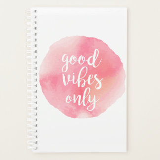 Agenda solo buenas vibras pintura acuarela tono rosado