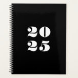 Agenda Tipografía elegante del año del personalizado blan<br><div class="desc">Minimalista blanco y negro moderno negrita y elegante tipografía números personalizado año Planner. texto blanco personalizado,  números,  fondo plano negro sólido. Puede personalizarlo con sus iniciales,  monograma,  año,  etc. o simplemente borrar el texto,  y dejar el color negro plano sólido.</div>