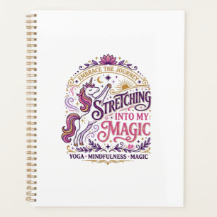 Agenda Unicornio estirándose en mi elegante fondo blanco 