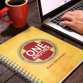 Agenda Uno al otro sirviendo a otros clérigos