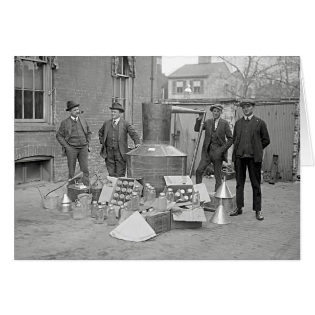 Agentes de Prohibición con Alambique de Contraband (Anverso (Horizontal))