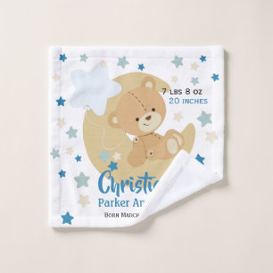Agradable niño bebé de osito de peluche