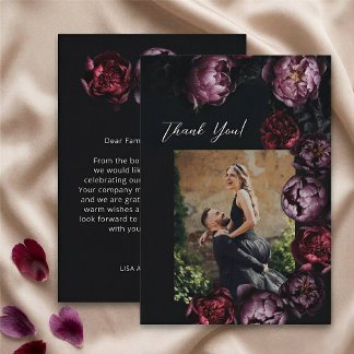 Agradecimiento de boda floral oscuro y temperament