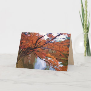 Agradecimiento Hojas de otoño en Nara Japón con una tarjeta en bl