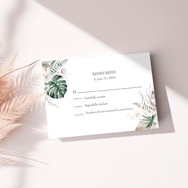 Agradecimiento Tarjeta RSVP de la boda de la orquídea tropical y  (Tropical Orchid and Monstera Wedding RSVP Card on a sunny white table.)