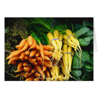 agricultores comercializan zanahorias