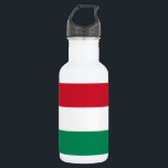 Agua Botella de la bandera húngara de la libertad<br><div class="desc">Eleva tu experiencia de bebida con nuestro elegante vaso de agua con la bandera de Hungría! Este tumbler es más que solamente una bebida esencial; es una celebración de la rica herencia y orgullo cultural de Hungría. El impresionante diseño muestra de manera prominente la bandera húngara, haciendo de este tumbler...</div>