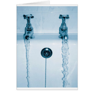 Agua caliente y fría, tiempo del baño, grifos