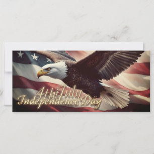 Águila del 4 de Julio con bandera americana