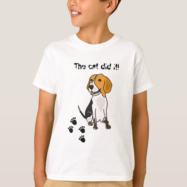 AH- Beagle culpando a la camiseta del gato (Anverso)