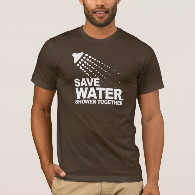 AHORRE EL AGUA. DUCHA JUNTO. Camiseta (Anverso)
