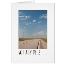 Al otro lado de la escena vacía de la autopista