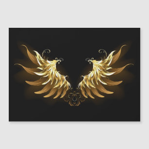 Alas del Ángel de Oro sobre fondo negro