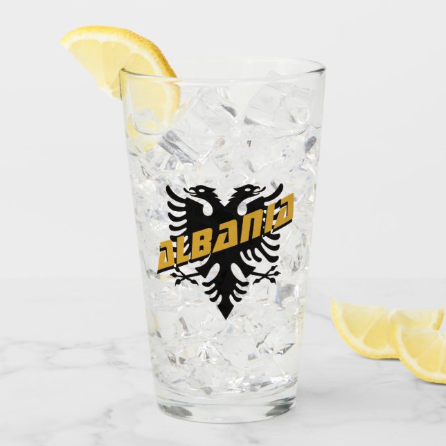 Albania: fiesta patriótico y bandera albanesa (Anverso (hielo))