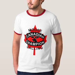 Alces canadienses que llaman la camiseta