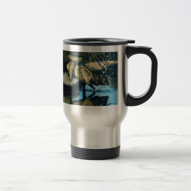 Alces de Bull de las "reflexiones" en taza del (Derecha)