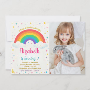 Alegre invitación al cumpleaños arcoiris con foto