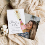 Alegres Invitación a foto de oro y rosa de cumplea<br><div class="desc">¡Saludemos a los 21! Invitación a la foto del cumpleaños. Diseñado con una hermosa acuarela,  botella de champán dorado. La mayoría de las letras son modificables. Artículos coincidentes en el diseño del Fiesta Cava de nuestra tienda.</div>