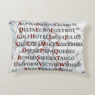 Alfabeto de la aviación rojo y gris, almohada