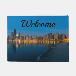 Alfombra de bienvenida con paisaje urbano del nort
