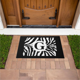 Alfombra de puerta con estampado de cebra y monogr