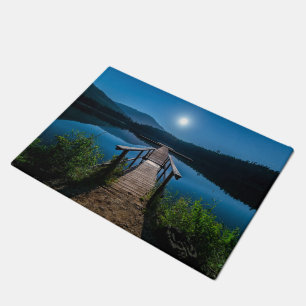 Alfombra Escénica de Muelle en Lago bajo la Luz de