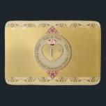 Alfombrilla De Baño 1.ᵉʳ Aniversario Boda Bath Mat<br><div class="desc">¿Tratando de encontrar esa bata única del 50 aniversario del boda? Entonces,  ¡tal vez mi emblema dorado original con un florecimiento metálico impreso en las bañeras personalizados de Zazzle será sólo el regalo que estás buscando!</div>