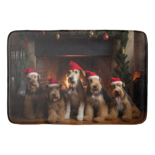 Alfombrilla De Baño Airedale junto a la chimenea de Navidad