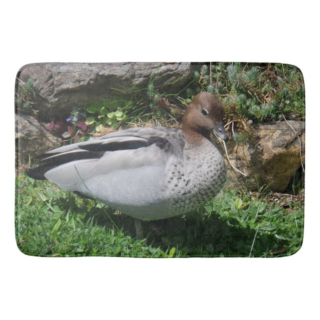 Alfombrilla De Baño Australian Wood Duck in Tranquil Garden (Anverso)