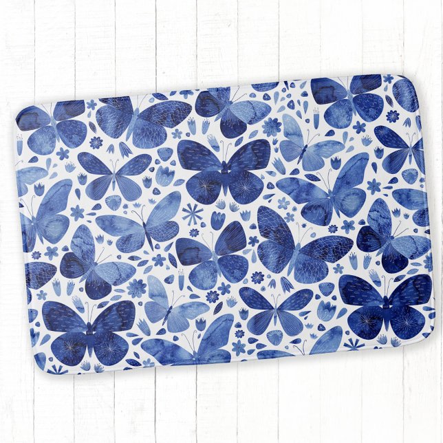 Alfombrilla De Baño Azul de agua de mariposas (Blue watercolor butterfly pattern bath mat)