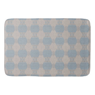 Alfombrilla De Baño Azurévia Lace – Azul Polvo y Geométrico Marfil