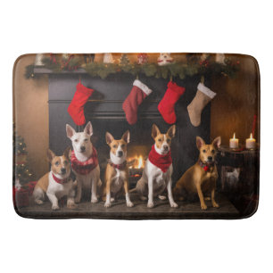 Alfombrilla De Baño Basenji por los Navidades de la chimenea