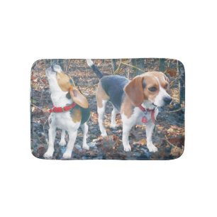 Alfombrilla De Baño Beagles en la estera de baño del beagle de madera