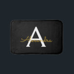 Alfombrilla De Baño Black Gold Modern Script Girly Monograma Nombre<br><div class="desc">Monograma de escritura simple negro y dorado Matas de baño. Esto hace que la graduación perfecta,  el cumpleaños,  la boda,  la ducha de novia,  el aniversario,  la ducha de bebé o la fiesta de soltera sea un regalo para alguien que ama el lujo glam y los estilos elegantes.</div>