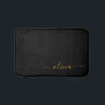 Alfombrilla De Baño Black Gold Modern Script Girly Monograma Nombre<br><div class="desc">Monograma de escritura simple negro y dorado Matas de baño. Esto hace que la graduación perfecta,  el cumpleaños,  la boda,  la ducha de novia,  el aniversario,  la ducha de bebé o la fiesta de soltera sea un regalo para alguien que ama el lujo glam y los estilos elegantes.</div>