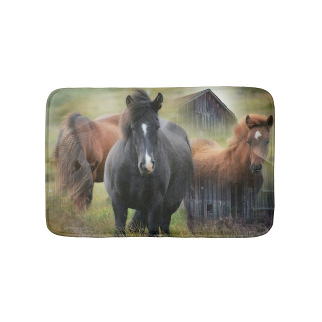 Alfombrilla De Baño Caballos hermosos y granero rústico (Anverso)