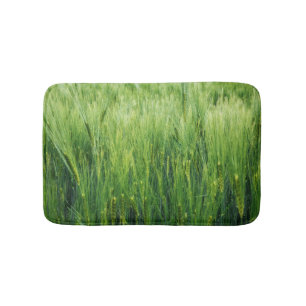 Alfombrilla De Baño Campo de cebada verde, cierre de primavera.
