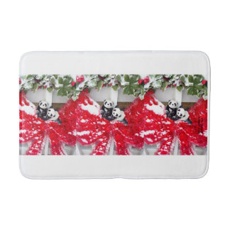 Alfombrilla De Baño Dos Darling Pandas en los Navidades