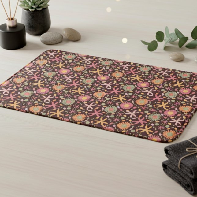 Alfombrilla De Baño Flores de Chocolate y Estrellas de Mar (Cute comfort for your toes and your aesthetic with fun playful starfish and flowers on rich coco.)