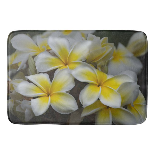 Alfombrilla De Baño Fotografía floral de Plumeria blanca amarilla (Anverso)
