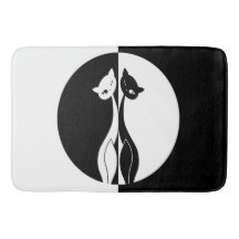 Gatos blancos y negros