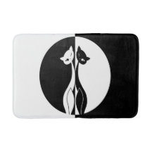 Gatos blancos y negros