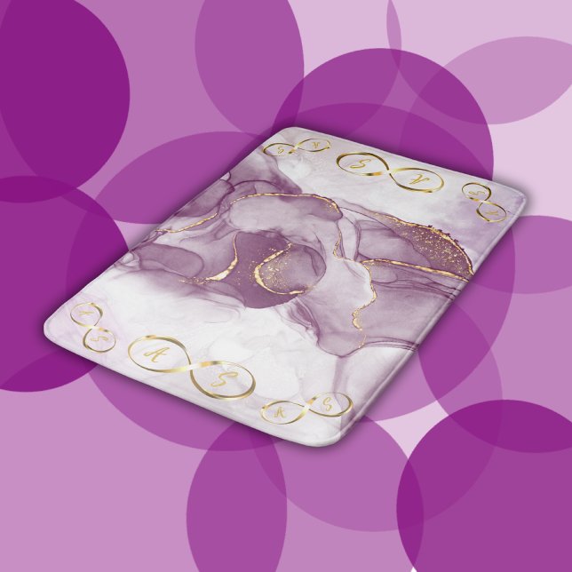 Alfombrilla De Baño Gold Infinity Monograma inicial sobre morado y oro (Subido por el creador)