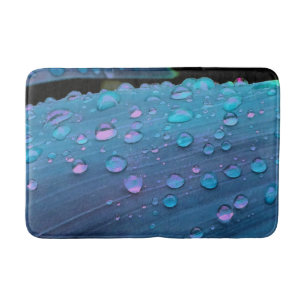 Alfombrilla De Baño Gotas de lluvia primer plano, blues espaciales