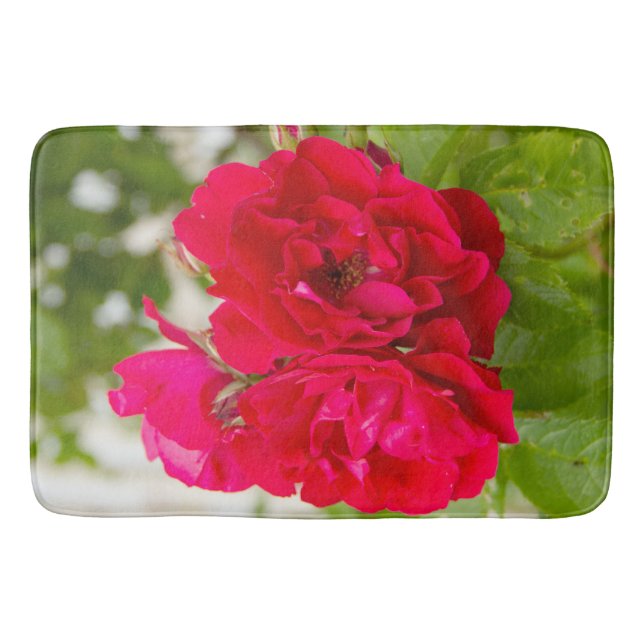 Alfombrilla De Baño Grandes rosas rojas en el jardín (Anverso)